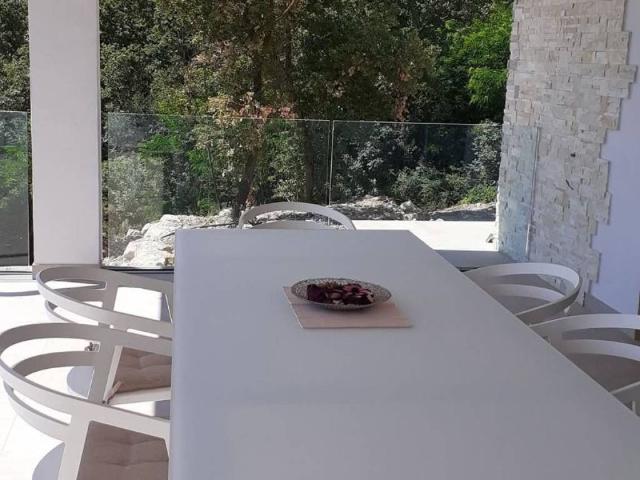 Villa Indipendente in vendita a Castion Veronese, Costermano