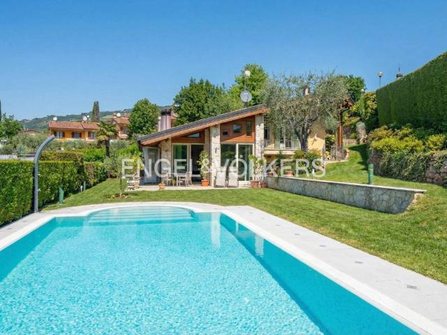 Villa Indipendente in vendita a Castion Veronese, Costermano