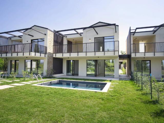 Villa Indipendente in vendita a Costermano, Veneto