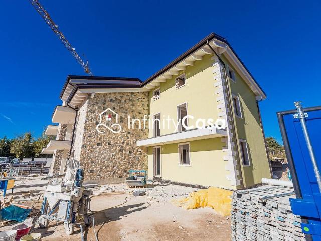 Villa Indipendente in vendita a Costermano, Veneto