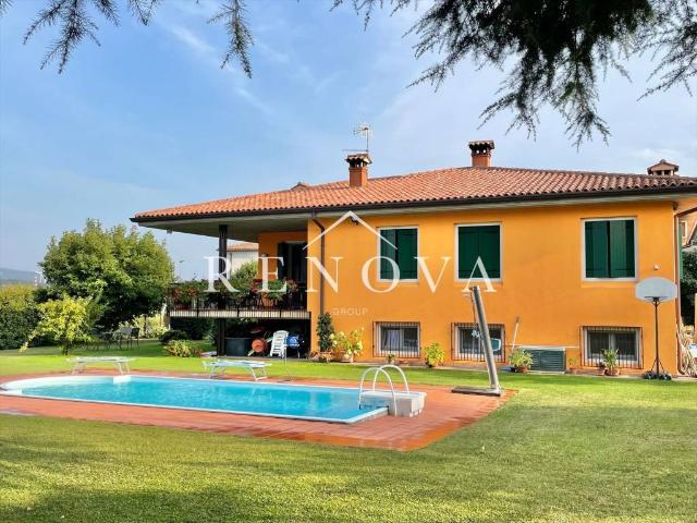 Villa Indipendente in vendita a Gazzoli, Costermano