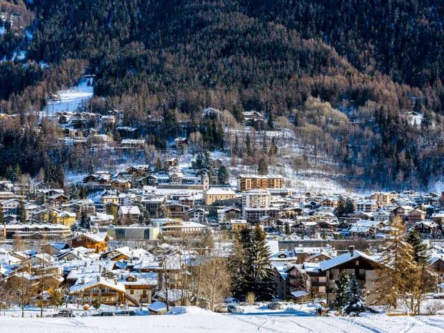 Villa Indipendente in vendita a Dolonne, Courmayeur