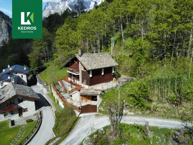 Villa Indipendente in vendita a La Palud, Courmayeur