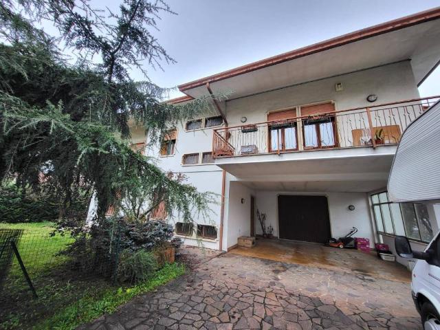 Villa Indipendente in vendita a Olmo, Creazzo