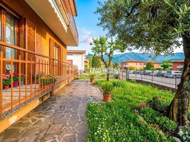 Villa Indipendente in vendita a Credaro, Lombardia