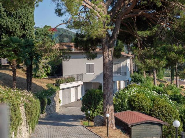 Villa Indipendente in vendita a Credaro, Lombardia