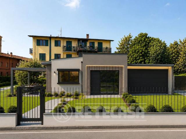 Villa Indipendente in vendita a Credera Rubbiano, Lombardia