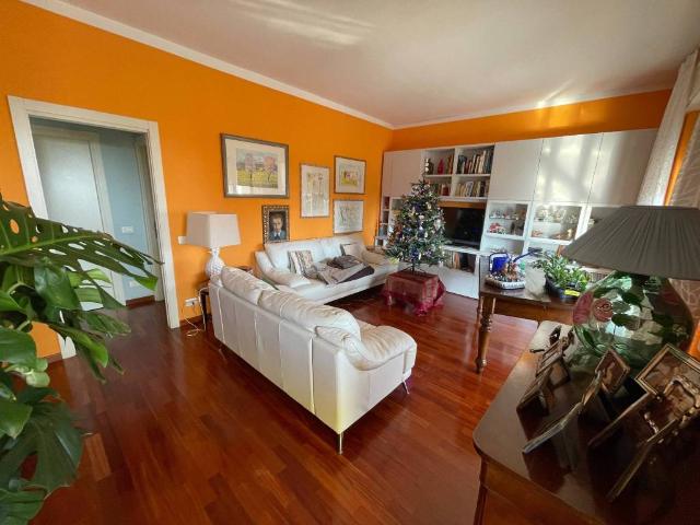 Villa Indipendente in vendita a Crema, Lombardia