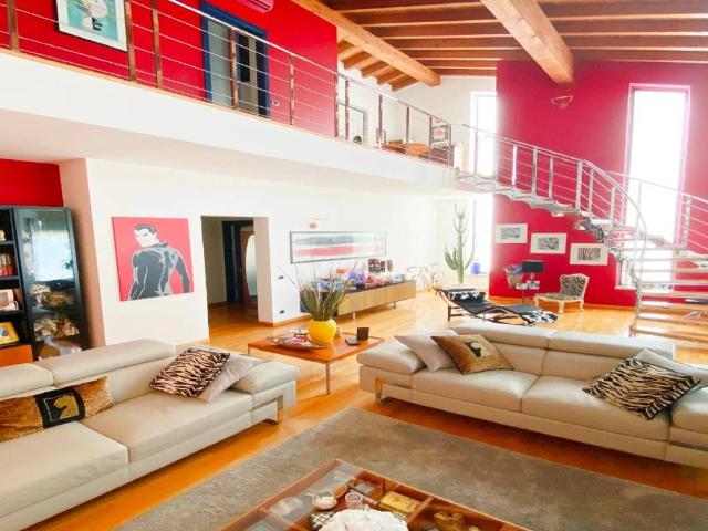 Villa Indipendente in vendita a Crema Nuova, Crema