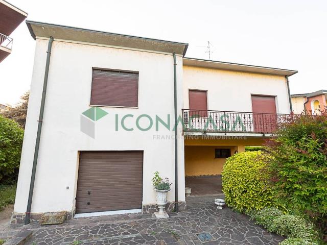 Villa Indipendente in vendita a Crema Nuova, Crema