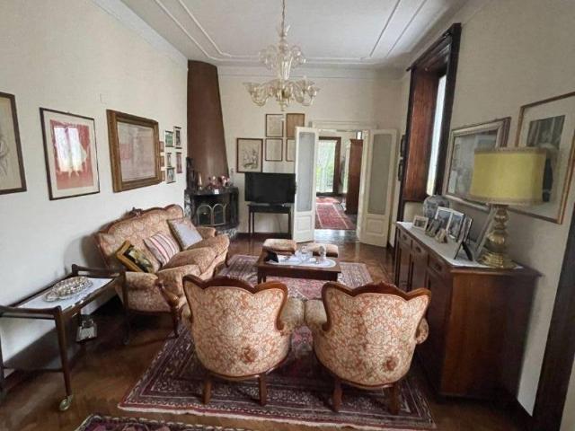Villa Indipendente in vendita a Crema, Lombardia