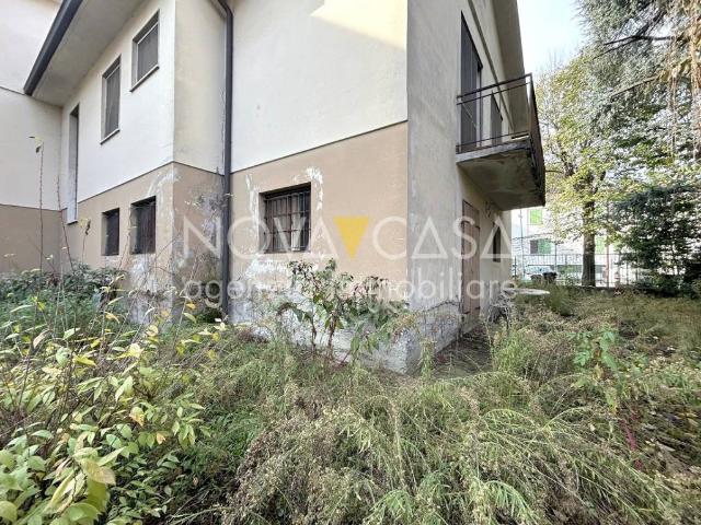 Villa Indipendente in vendita a Crema Nuova, Crema
