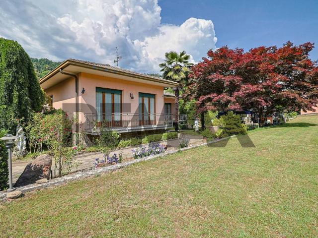 Villa Indipendente in vendita a Campagna, Cremenaga