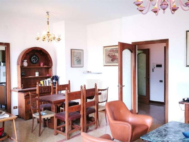 Villa Indipendente in vendita a Maggio, Cremeno