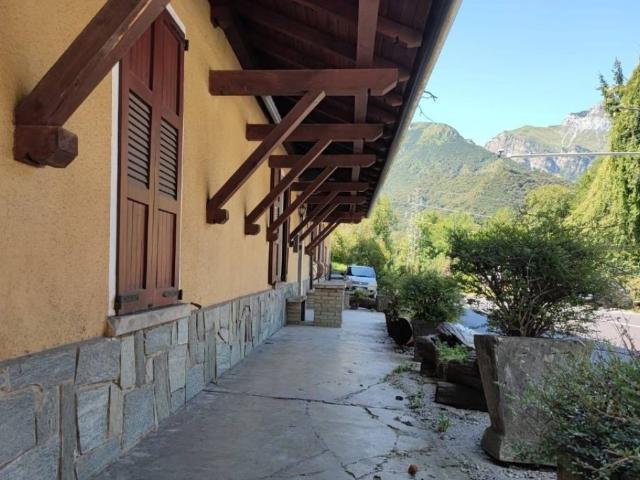 Villa Indipendente in vendita a Maggio, Cremeno