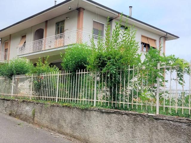 Villa Indipendente in vendita a Piemonte, Alessandria
