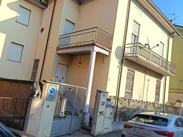 Villa Indipendente in vendita a Borgo Loreto, Cremona