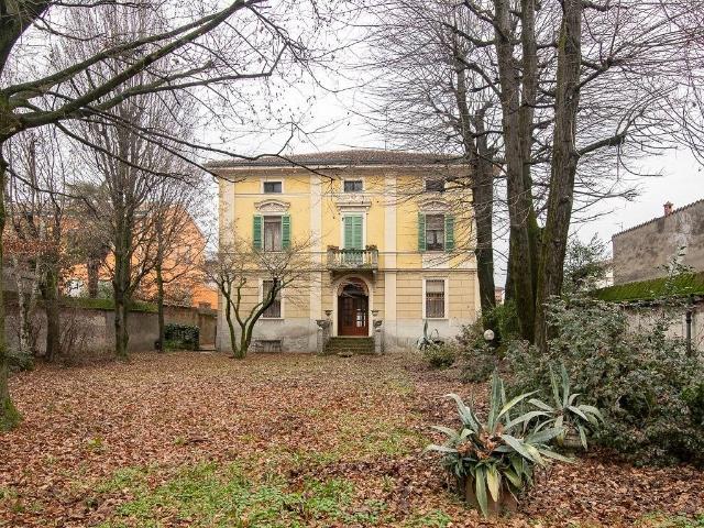 Villa Indipendente in vendita a Borgo Loreto, Cremona