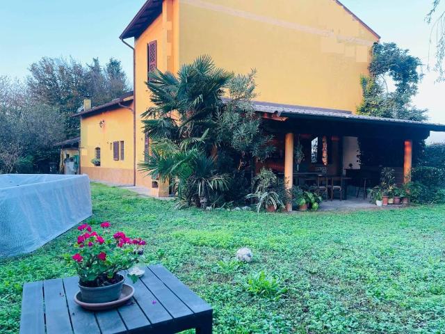 Villa Indipendente in vendita a Molino Soresina, Cremona