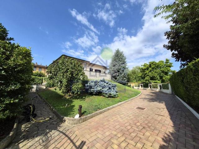 Villa Indipendente in vendita a Battaglione, Cremona
