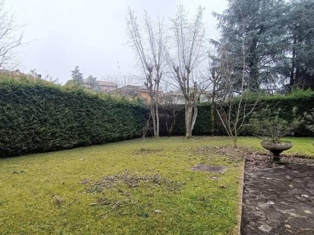 Villa Indipendente in vendita a Cremona, Lombardia