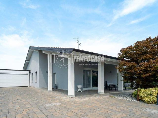 Villa Indipendente in vendita a Cremona, Lombardia