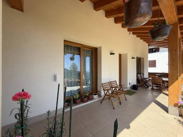 Villa Indipendente in vendita a Crespadoro, Veneto