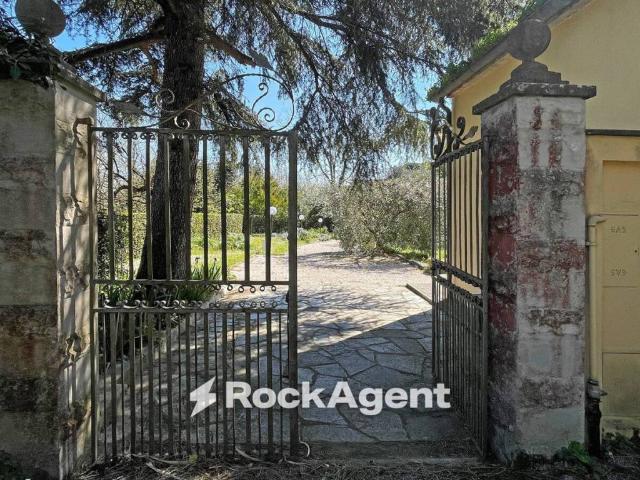 Villa Indipendente in vendita a Crespina Lorenzana, Siberia