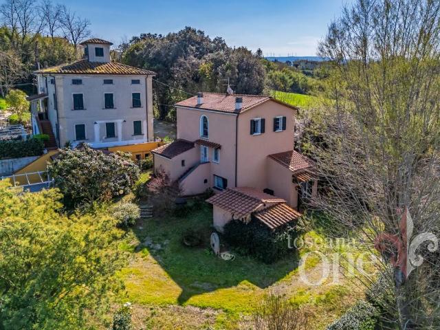 Villa Indipendente in vendita a Crespina Lorenzana, Lorenzana