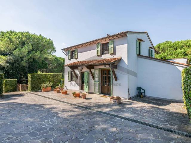 Villa Indipendente in vendita a Crespina Lorenzana, Crespina