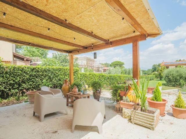 Villa Indipendente in vendita a Crespina Lorenzana, Ceppaiano
