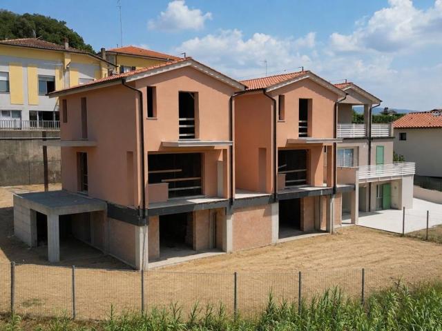 Villa Indipendente in vendita a Crespina Lorenzana, Lorenzana