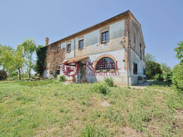 Villa Indipendente in vendita a Crespina Lorenzana, Toscana