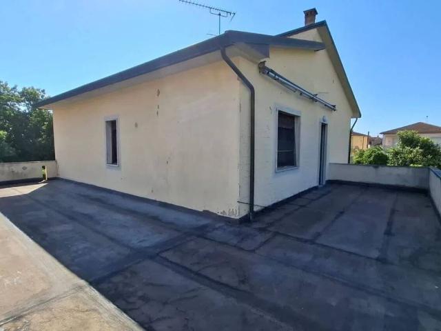 Villa Indipendente in vendita a Crespina Lorenzana, Cenaia