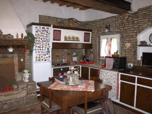 Villa Indipendente in vendita a Crespina Lorenzana, Crespina
