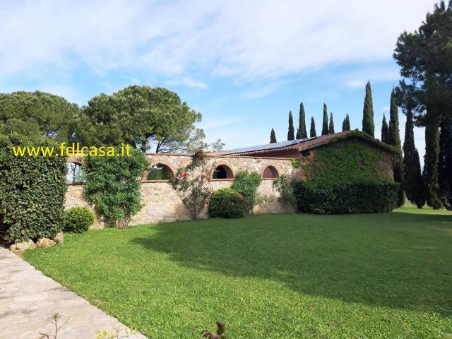 Villa Indipendente in vendita a Crespina Lorenzana, Crespina