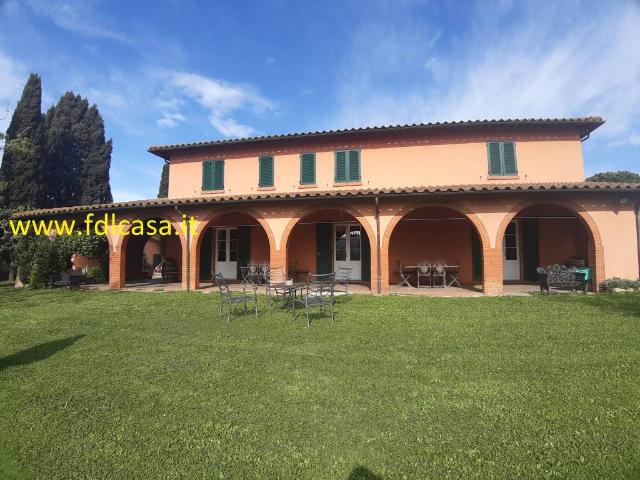 Villa Indipendente in vendita a Crespina Lorenzana, Crespina