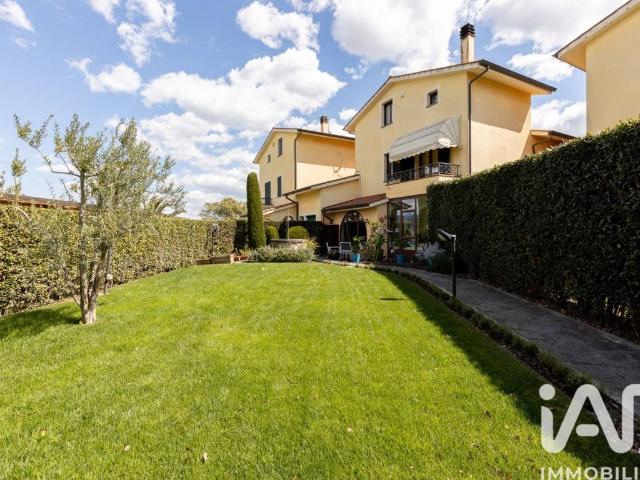 Villa Indipendente in vendita a Crespina Lorenzana, Cenaia