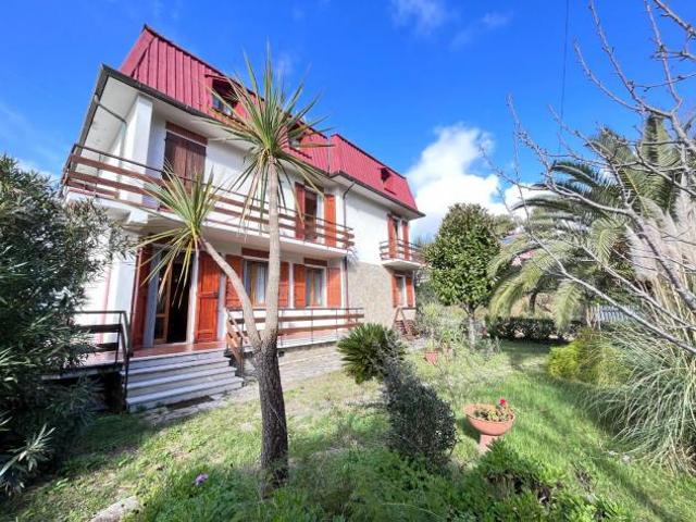 Villa Indipendente in vendita a Crespina Lorenzana, Toscana