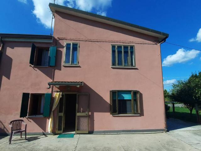 Villa Indipendente in vendita a Crespino, Veneto