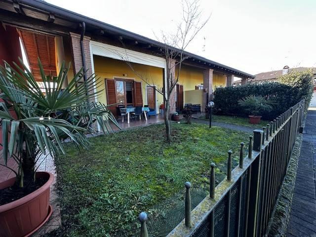 Villa Indipendente in vendita a Piemonte, Novara