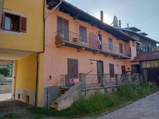 Villa Indipendente in vendita a Piemonte, Biella