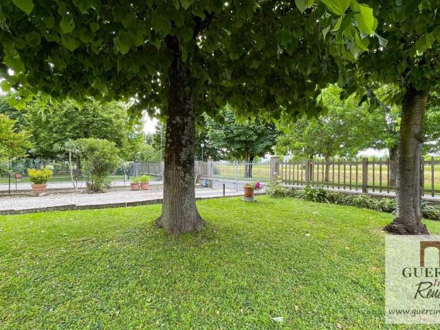 Villa Indipendente in vendita a Unione Terre d'Acqua, Crevalcore