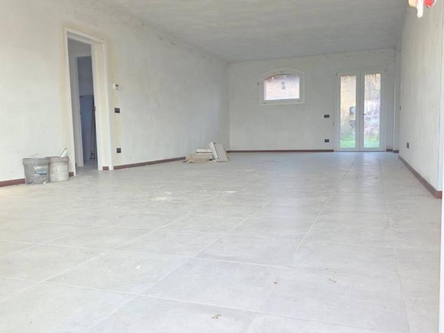 Villa Indipendente in vendita a Unione Terre d'Acqua, Crevalcore