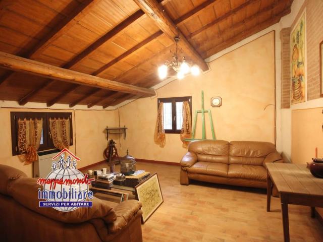 Villa Indipendente in vendita a Crevalcore, Bologna