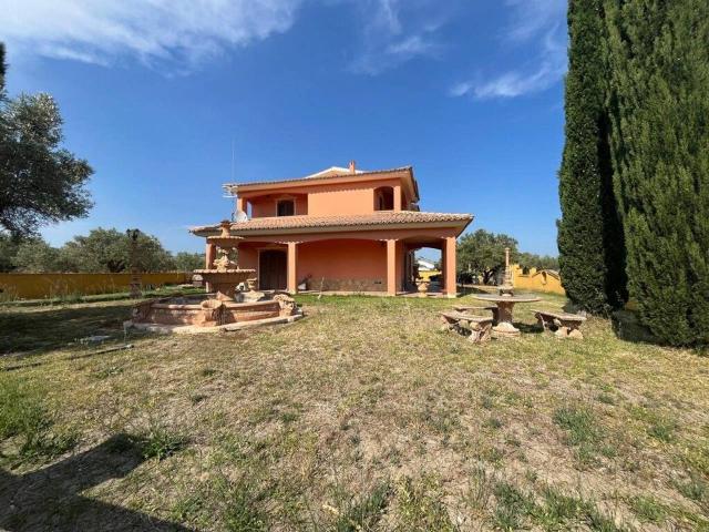 Villa Indipendente in vendita a Calabria, Catanzaro