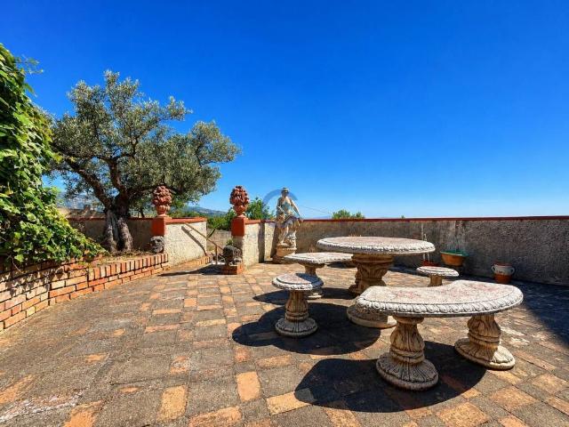 Villa Indipendente in vendita a Calabria, Catanzaro