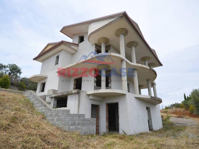 Villa Indipendente in vendita a Mirto, Calabria