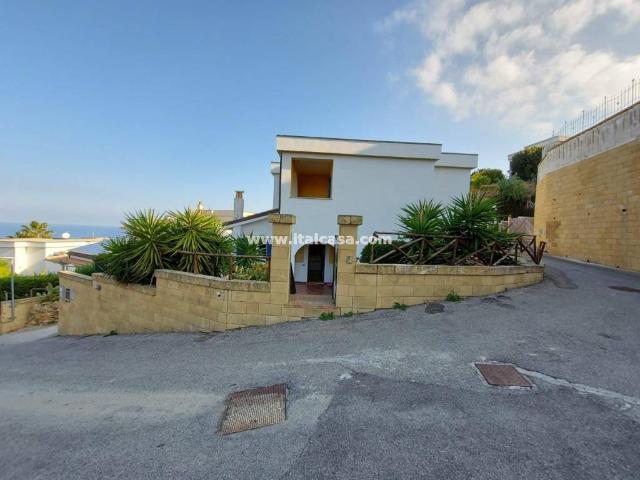Villa Indipendente in vendita a Calabria, Crotone