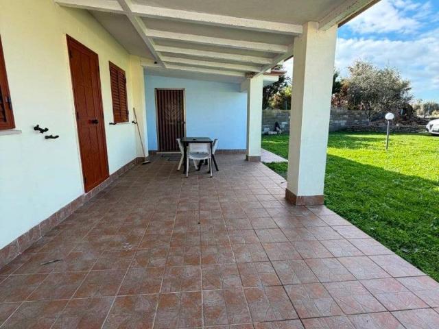 Villa Indipendente in vendita a Calabria, Crotone